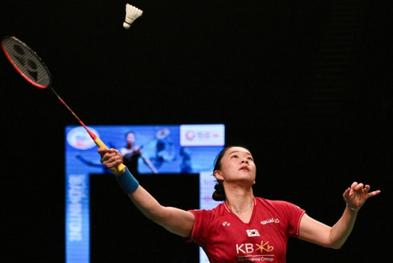 安洗莹在中, 王祉怡两位 安洗莹在中, 王祉怡两位