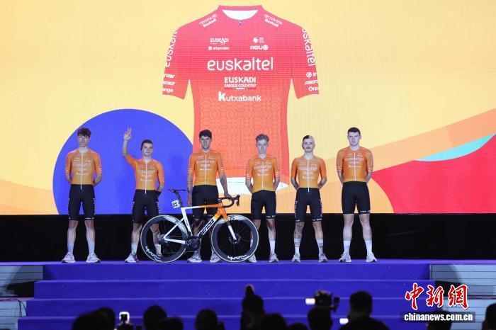 wUyQD, JFaGj wUyQD, JFaGj