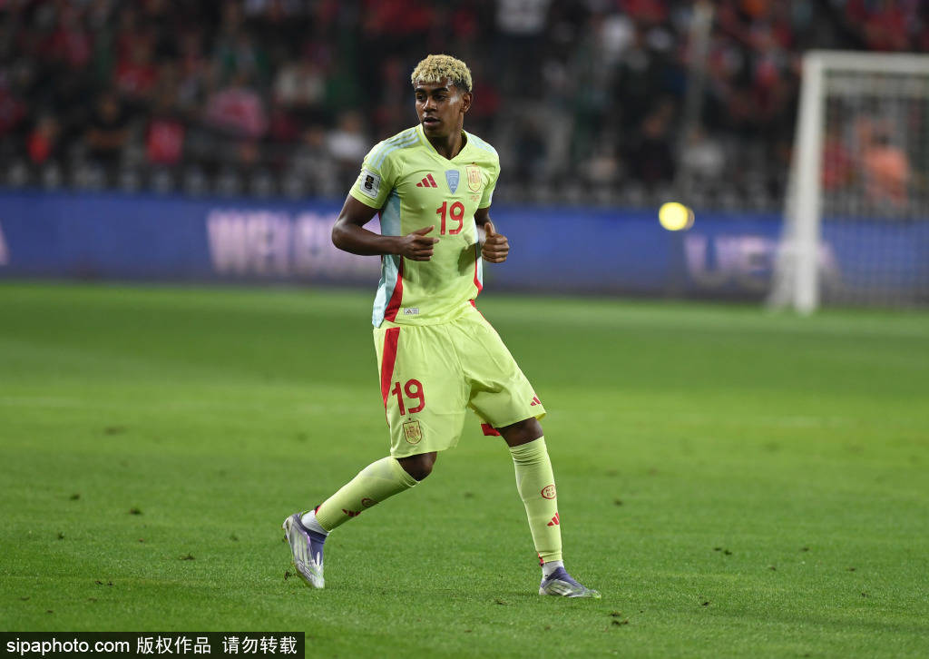 的成长历程, 建设上显得